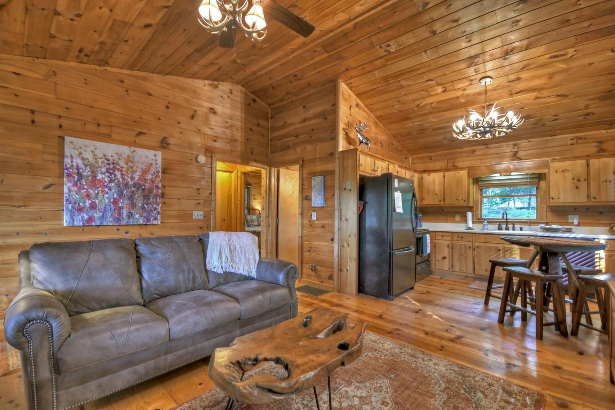 Bearfoot Ridge Wood-Burning Fireplace Cozy Hot Tub Serene Views Эллиджей Экстерьер фото