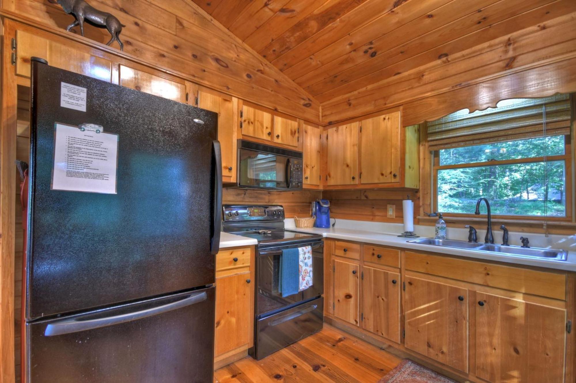 Bearfoot Ridge Wood-Burning Fireplace Cozy Hot Tub Serene Views Эллиджей Экстерьер фото