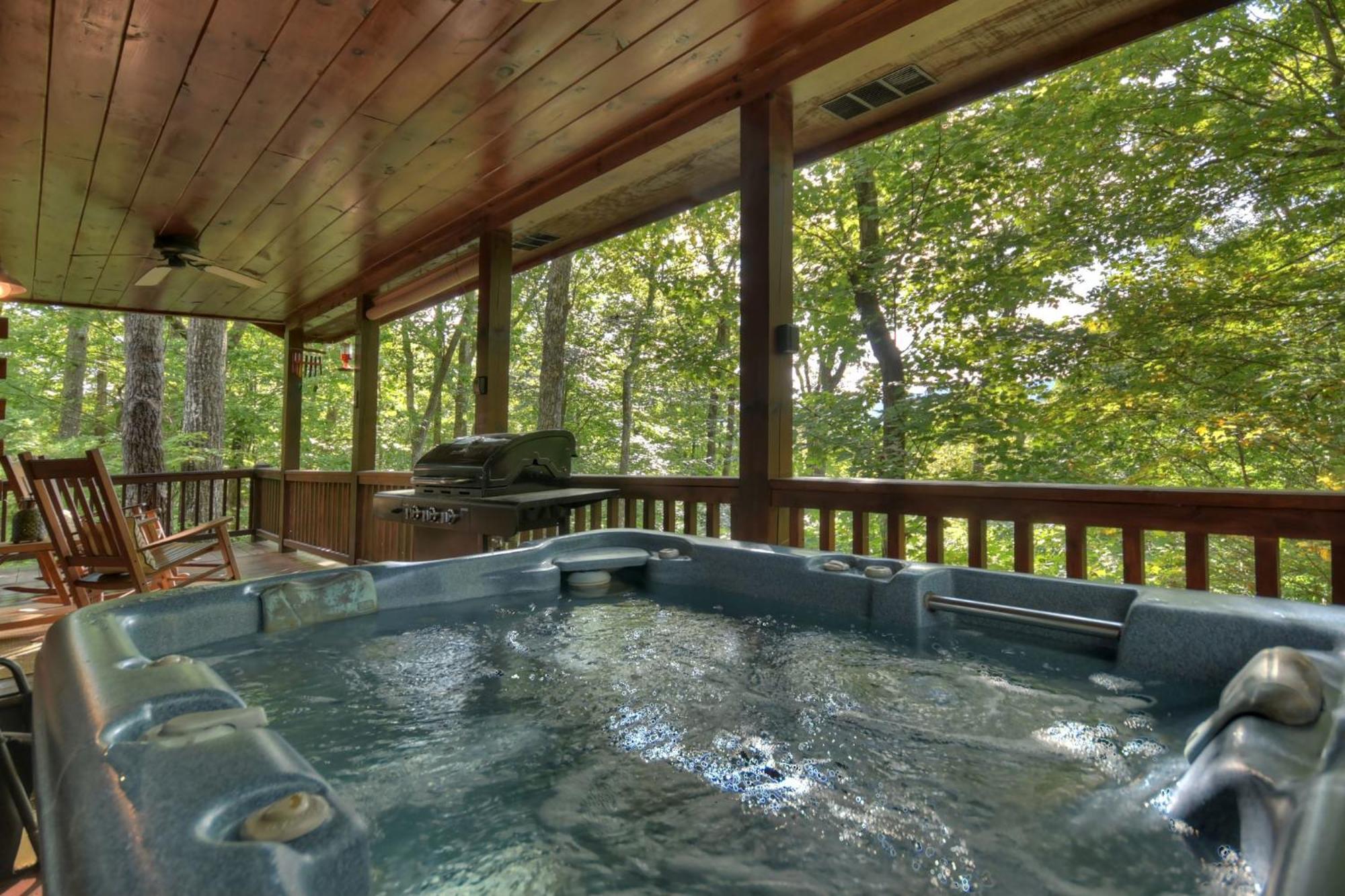 Bearfoot Ridge Wood-Burning Fireplace Cozy Hot Tub Serene Views Эллиджей Экстерьер фото