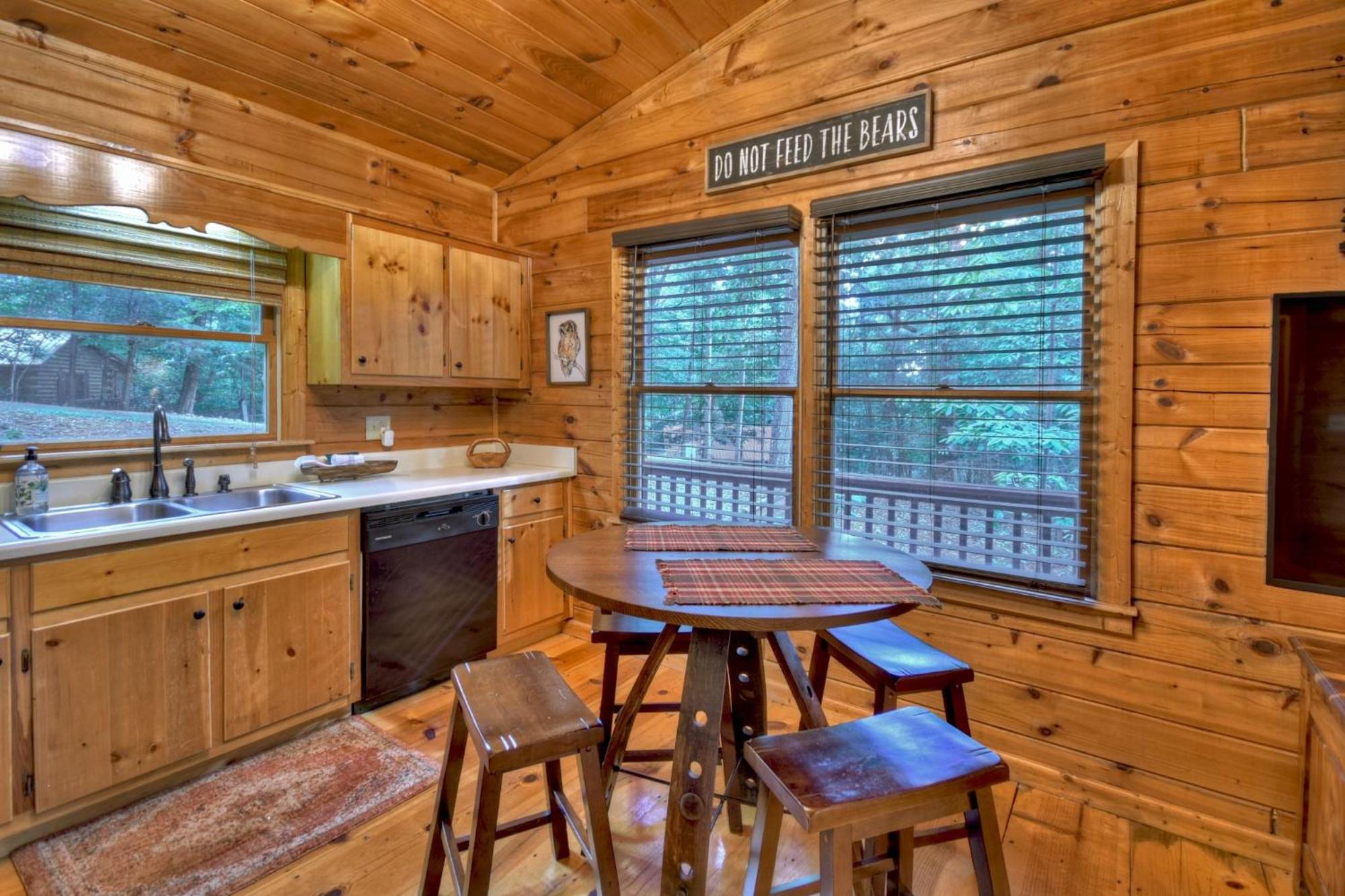 Bearfoot Ridge Wood-Burning Fireplace Cozy Hot Tub Serene Views Эллиджей Экстерьер фото